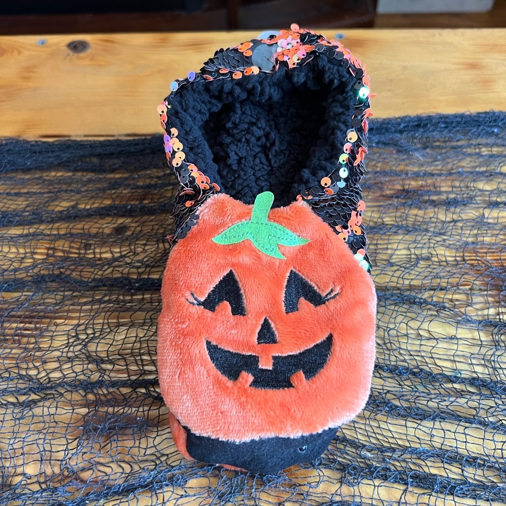 🎃Hide and Eek Pumpkin Sleeper Socks🎃